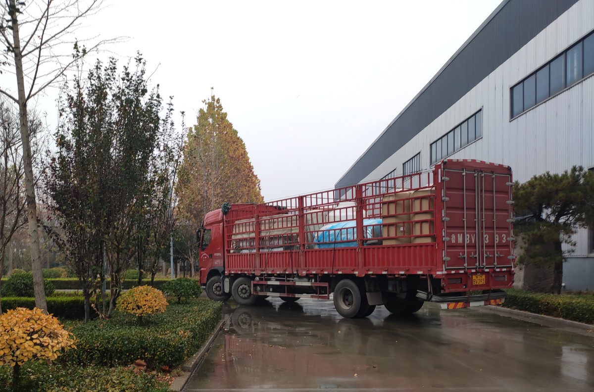 【安徽极速电竞官网】口罩医疗行业3吨双+EDI设备发货现场(图4)